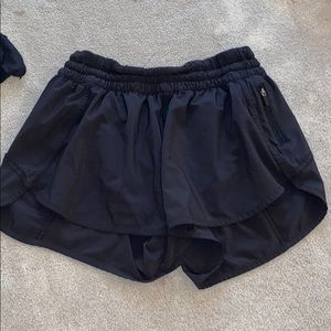 lululemon tracker shorts 4” size 10
